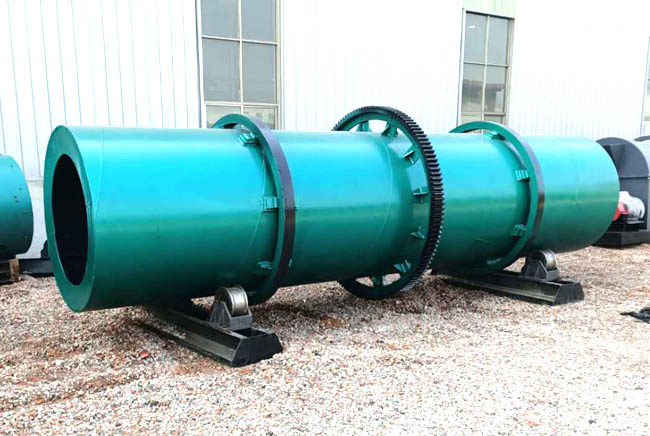 有機肥料生產(chǎn)設(shè)備都有那些?(圖8) 有機肥包膜機